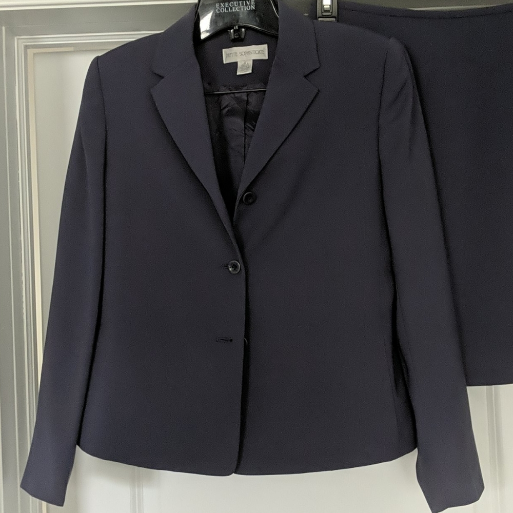 Suit 2 piece skirt and jacket